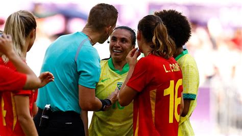 españa brasil fútbol resumen